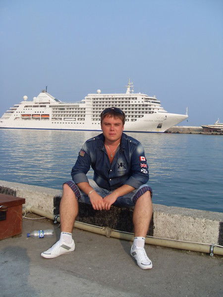 Антон Уласовец