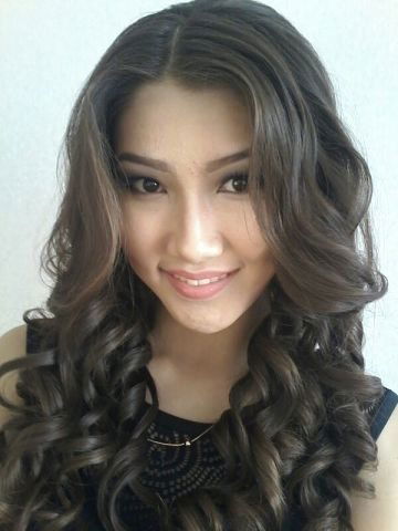 А Амантурова