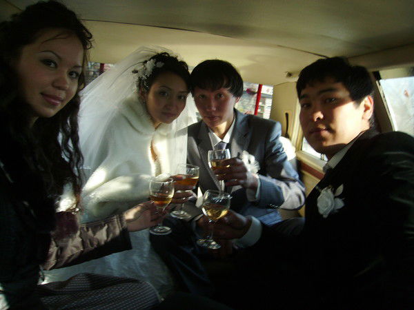 Елшат-Айжан Тыныбековы