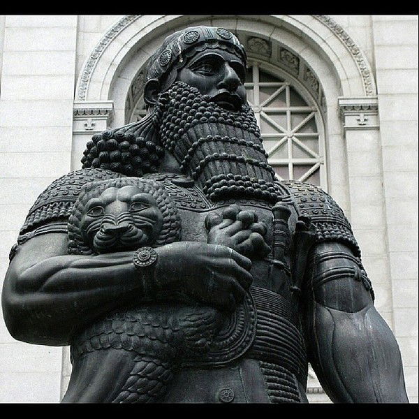 Михаил Юханов