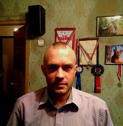 Антон Артамонов