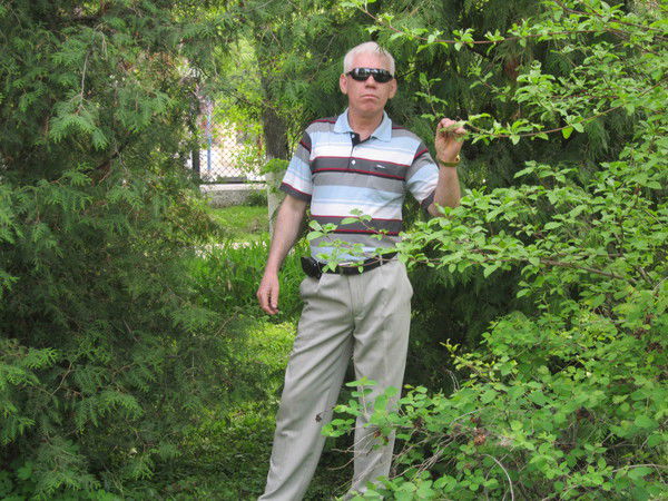 Виктор Попов