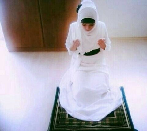 Адина Назаркулова