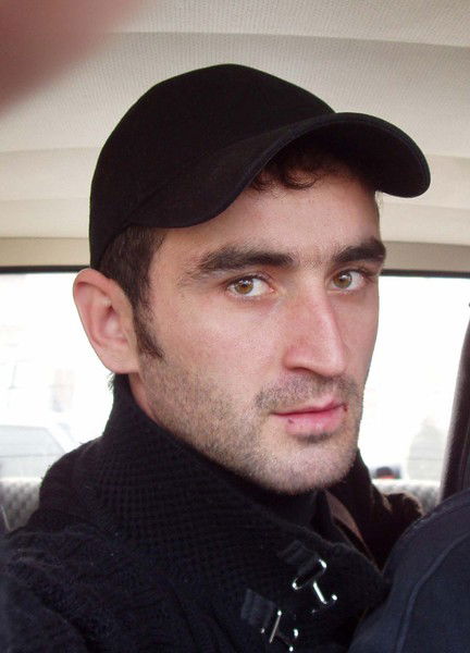 Асхат Текеев