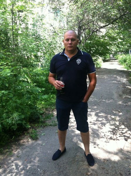 Владимир Истахаров