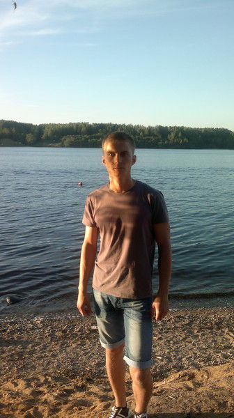 Паша Строев