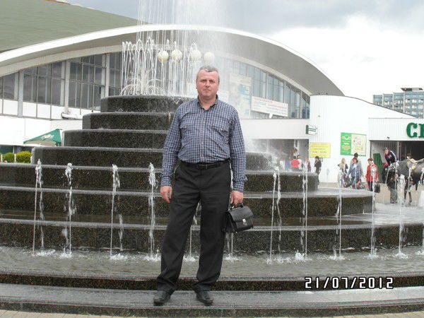 Игорь Дешовый