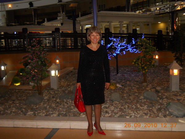 Елена Назаренко