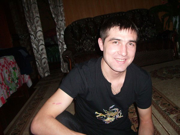 Александр Ларев