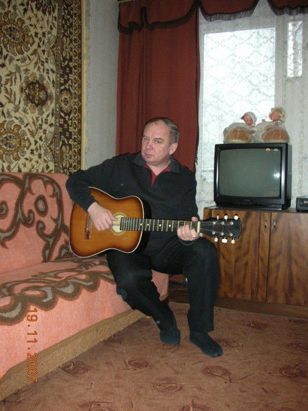 Владислав Титов