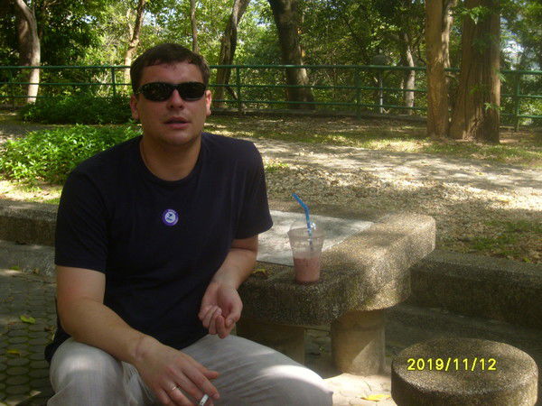 Виктор Режнов