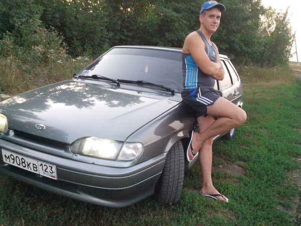 Денис Белецкий