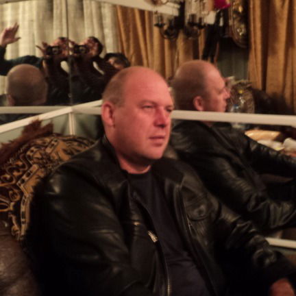 Владимир _ _