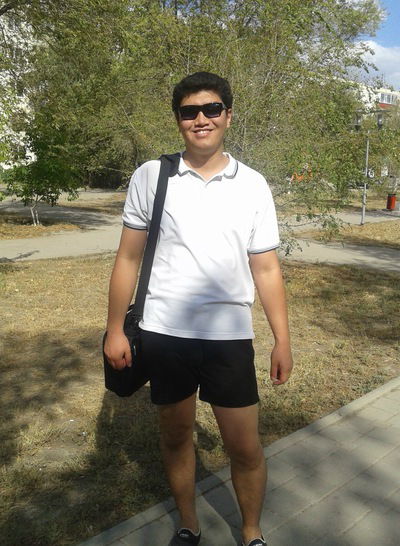 Казахстанский Парень