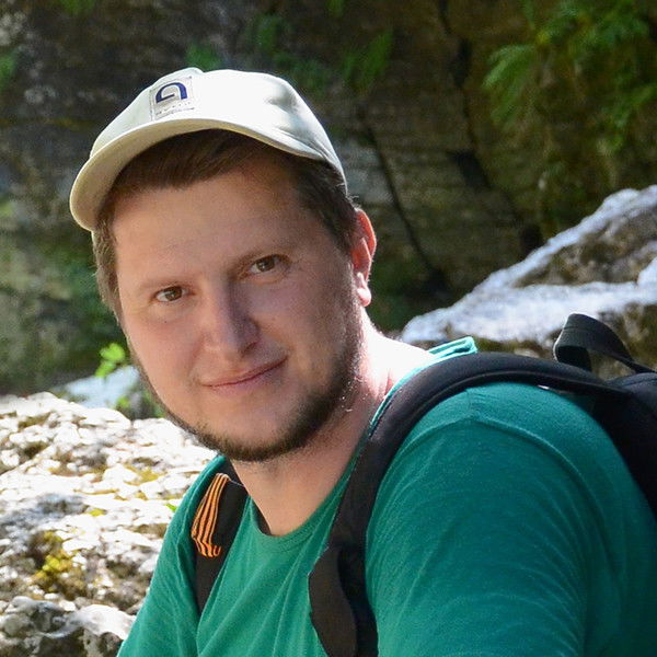 Денис Сотник