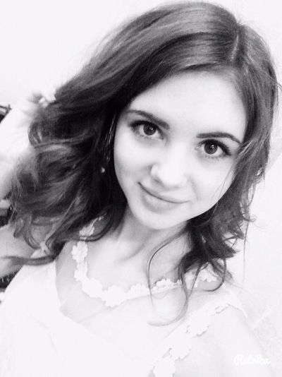 Анастасия Коновальцева