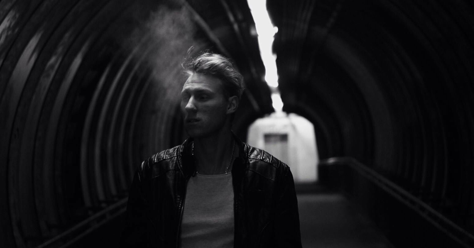 Витёк:) ********