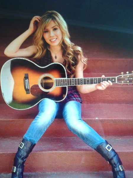 Анеля Муслимова