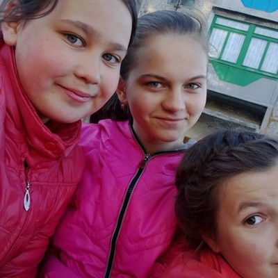 Юля Амакова