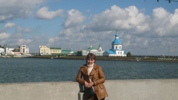 Лариса Софронова