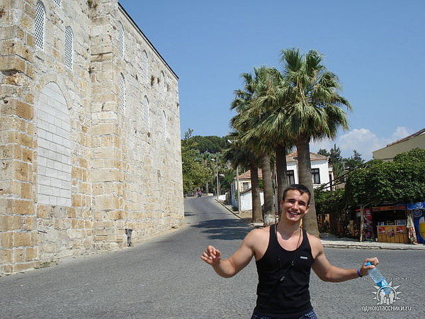 Денис Артемьев .