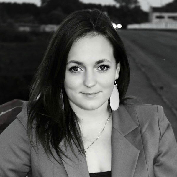 Ксюня Зырянова