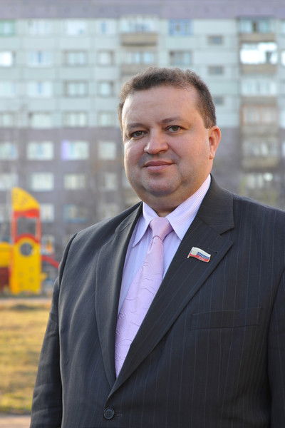 Олег Глебов