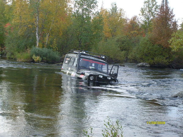 Михаил Петров