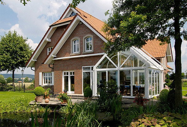 Анет Толымбекова