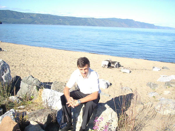 Денис Костенко