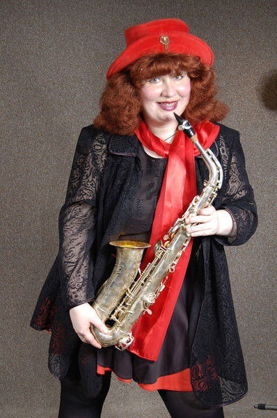 Натали Вольф