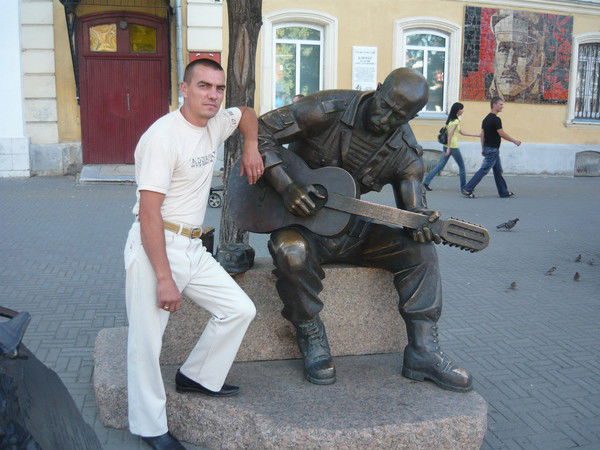 Александр Бондаренко