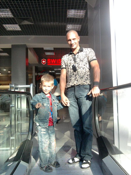 Николай Олейник