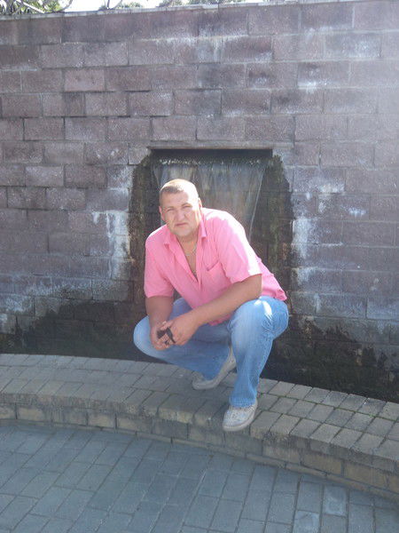 Андрей Леоник