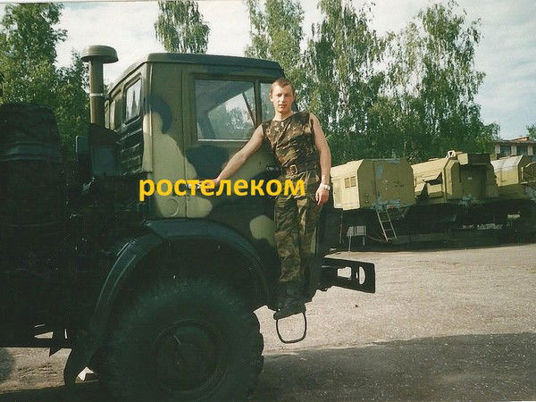 Анатолий Узваров