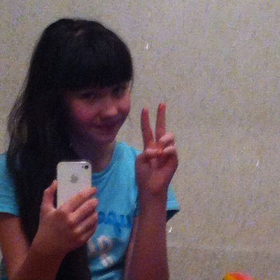 Нелли Холод