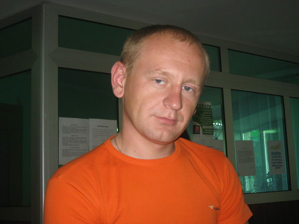 Виталий Иванов