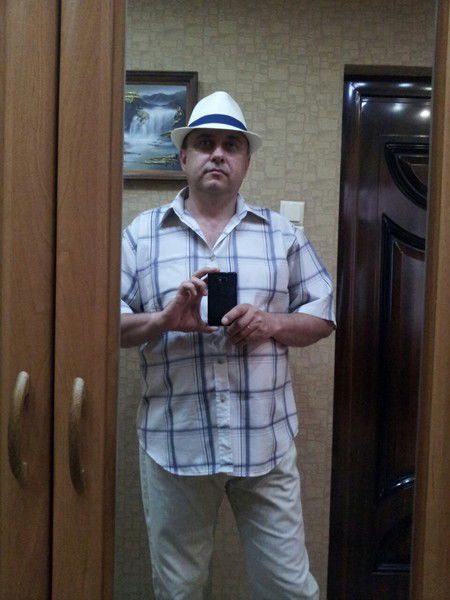 Александр Хурков