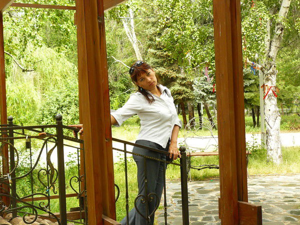 Наташа Рябова