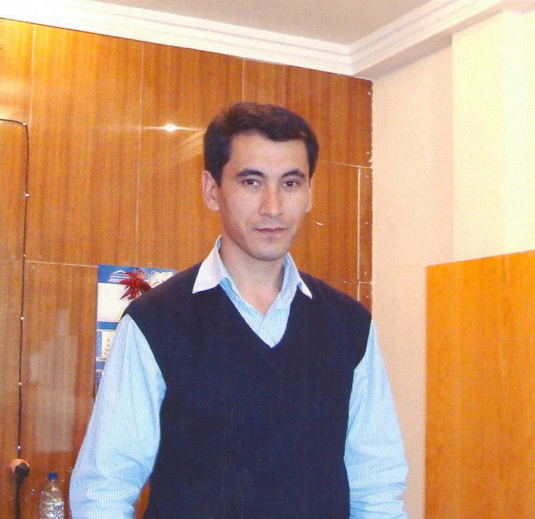 Назрулла Райев