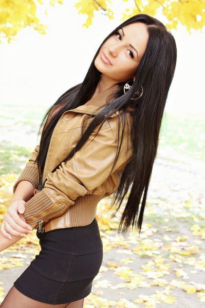 Тина Романова