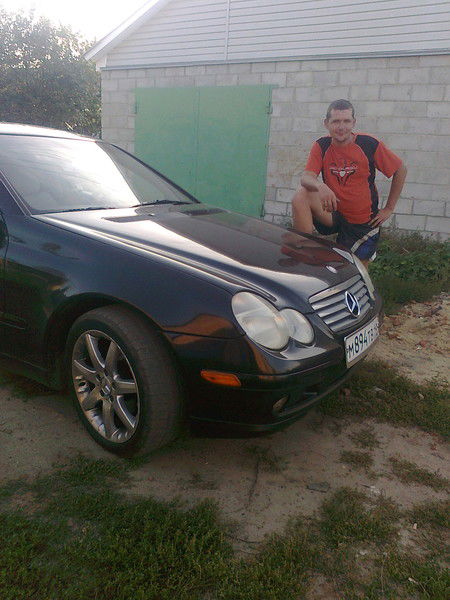 Роман Старков