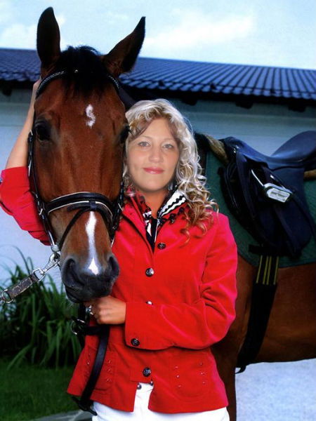 .ира #u5880D253C4S#