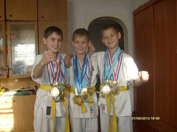 Александр Ахметов