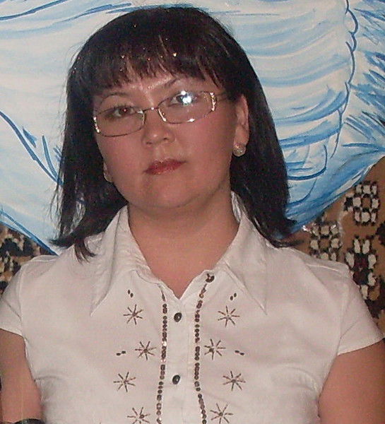 Айна Акназарова