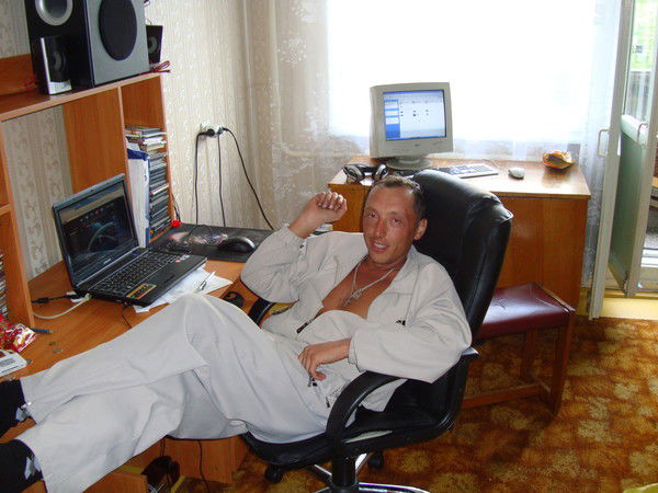 Максим Леонов