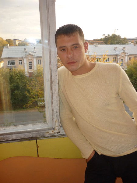 Дмитрий Попов