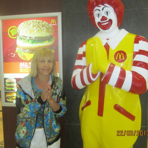 Света Попова