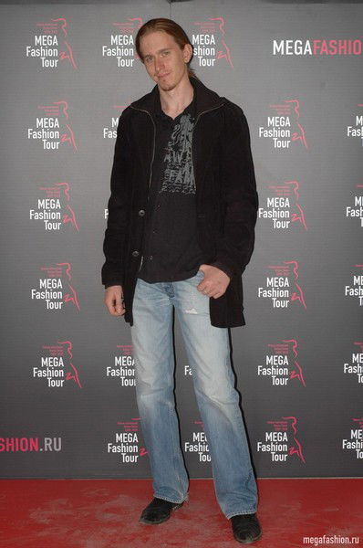 Денис Плотников