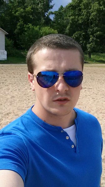 Евгений Иванов